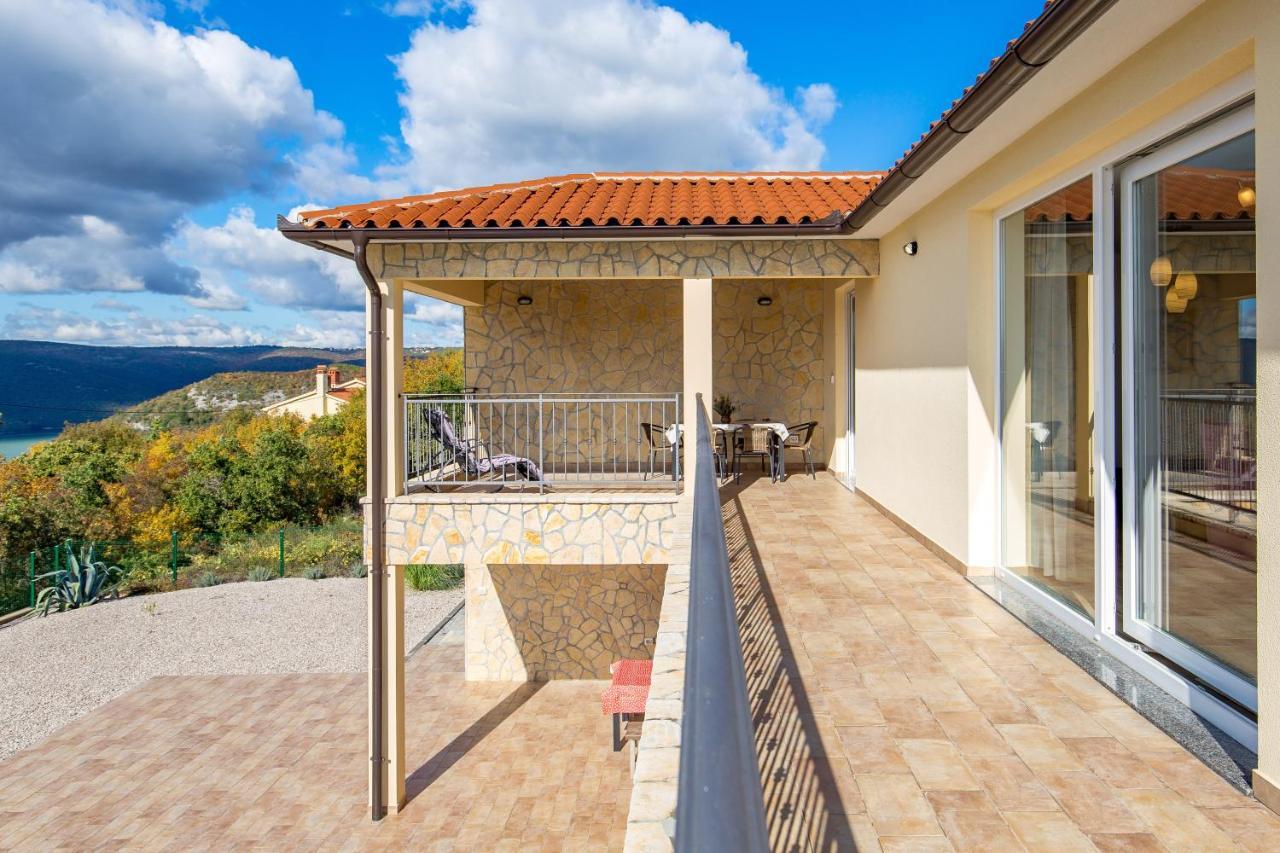 Villa Valente With Pool Лабин Экстерьер фото