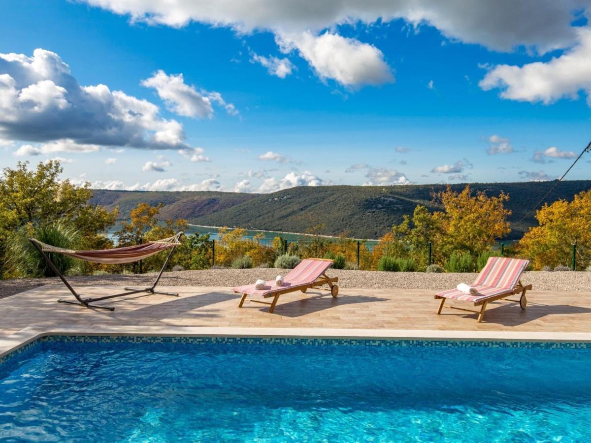 Villa Valente With Pool Лабин Экстерьер фото